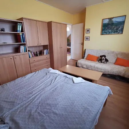 In 26302 Apartman Balatonkeresztúr